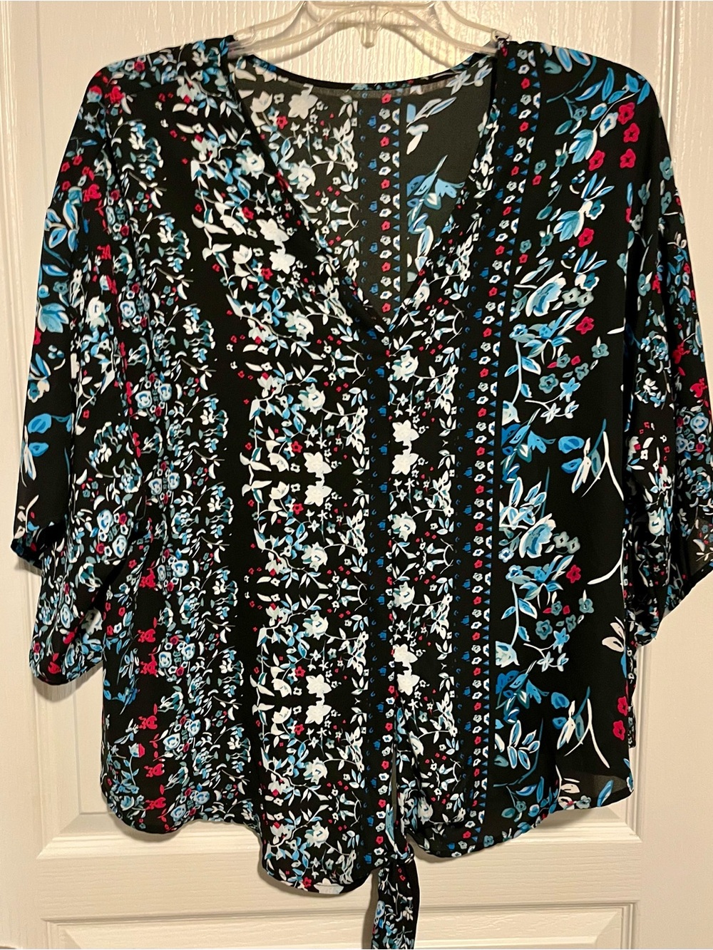 Women’s Black Floral V-Neck Tie-Front sheer blouse